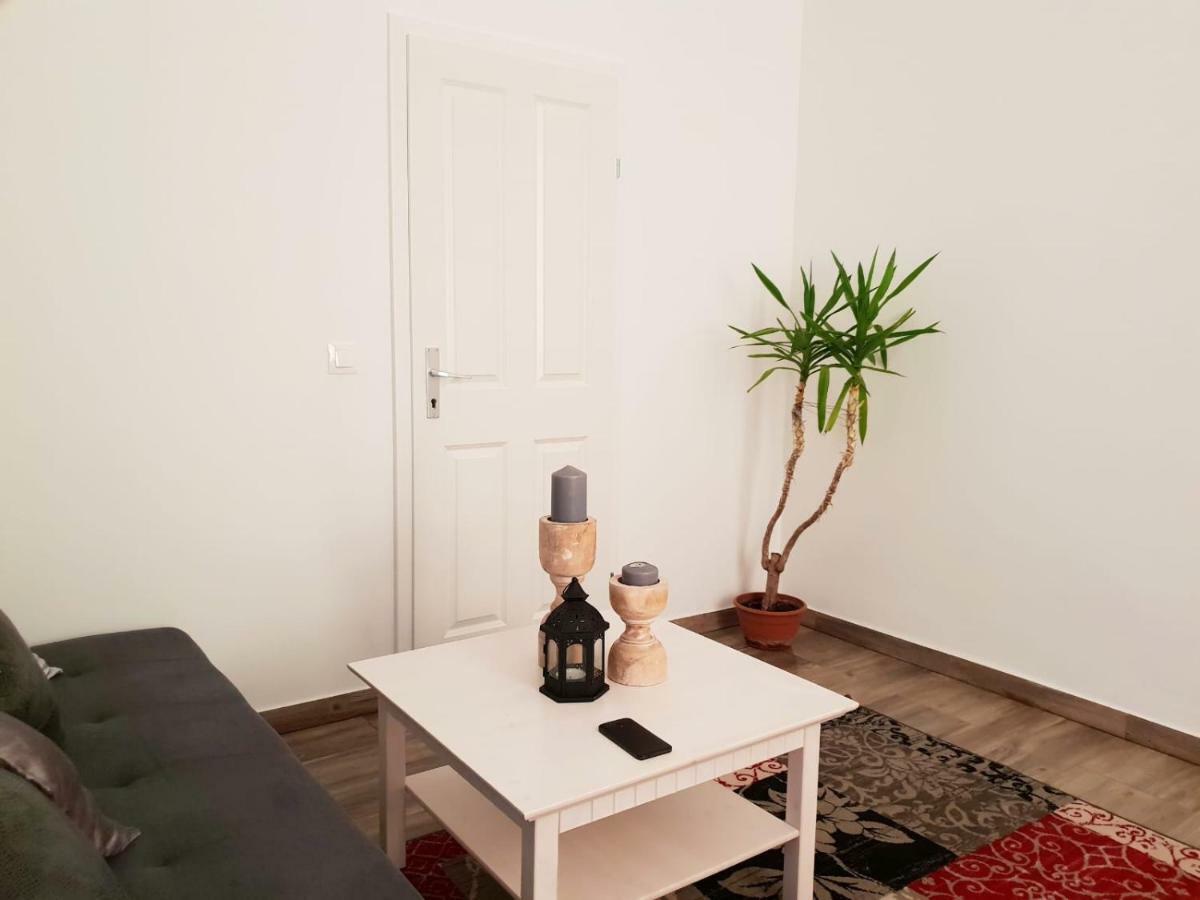 Cozy City Apartment 5 Вена Экстерьер фото